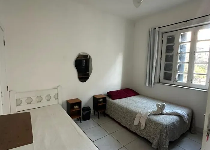 Quarto Copacabana próximo à praia e metro Rio de Janeiro